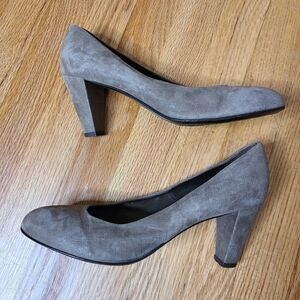 AGL Size 10 Slip On Cone Heeled Pumps